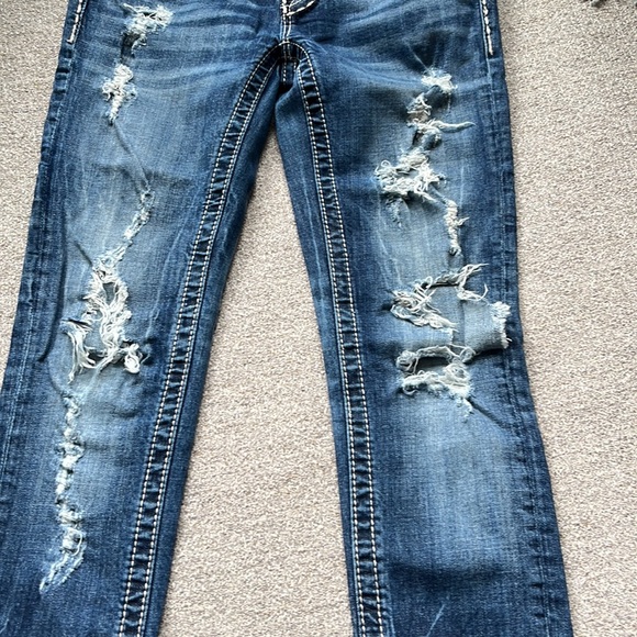 Miss Me Skinny Jeans Distressed. Size 26. - Picture 6 of 6